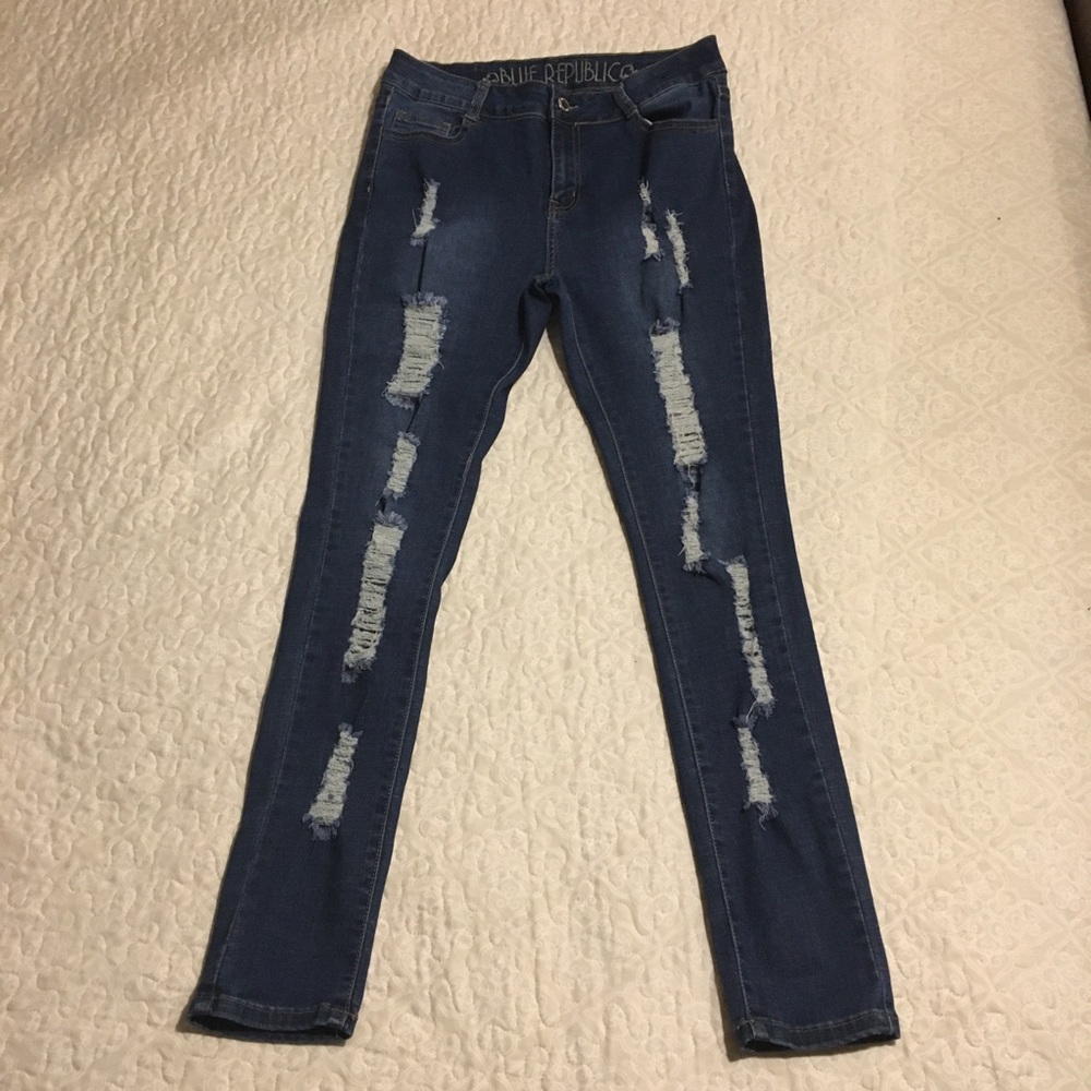 Blue Republic distressed skinny jeans EUC